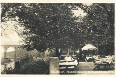 P122